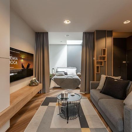 Bast 98 Klimatyzacja Apartamenty Ptak Szpital Matki Polki Mandoria Orientarium Hopalupa - Parking Bezplatny Łódź Kültér fotó